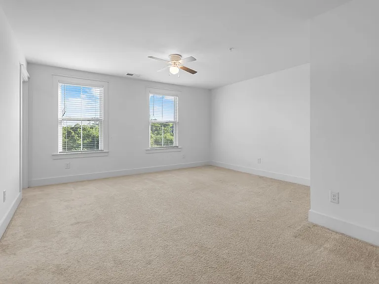 235 Southmen Ln — Photo 15