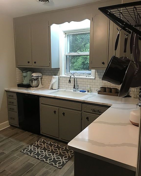 2nd image of 2303 Weona Dr