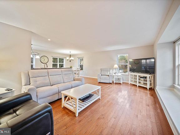 5th image of 2406 Carroll Mill Rd