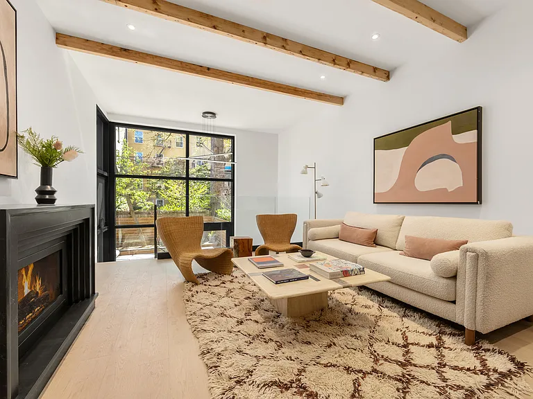 38 Butler St #1 — Photo 4