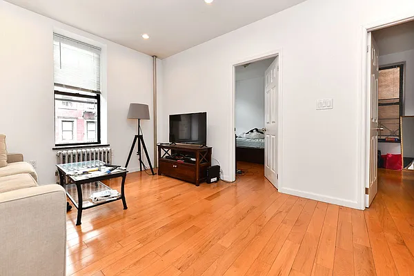 Rented by J Misrahi Realty Corp | media 24