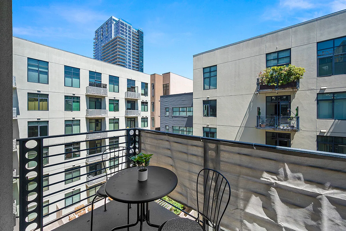1 bed, 814 sqft, $4,300 — Photo 4