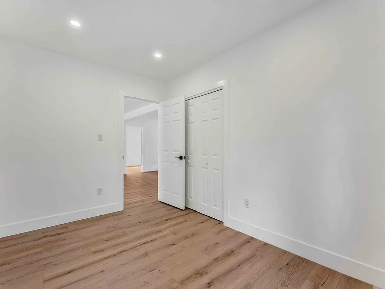 107 Juniper Dr — Photo 4