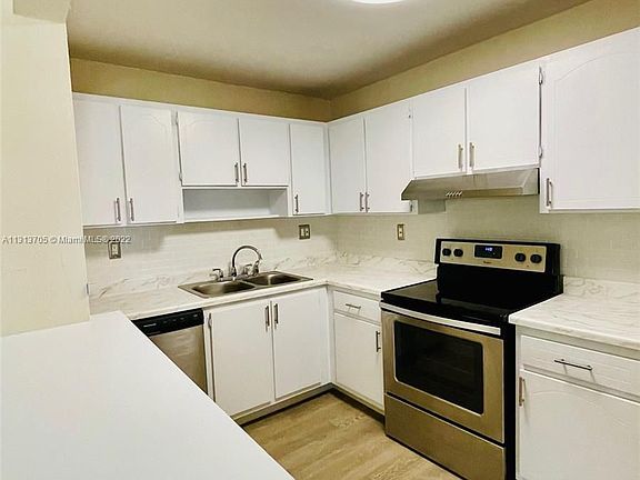 3rd image of 10371 N Kendall Dr APT G5