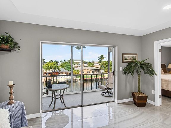 4th image of 777 Jeffery Street #302