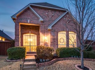 209 Wellington Rd, Irving, TX 75063