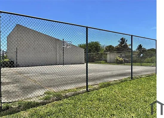 402 Waterview Dr — Photo 4