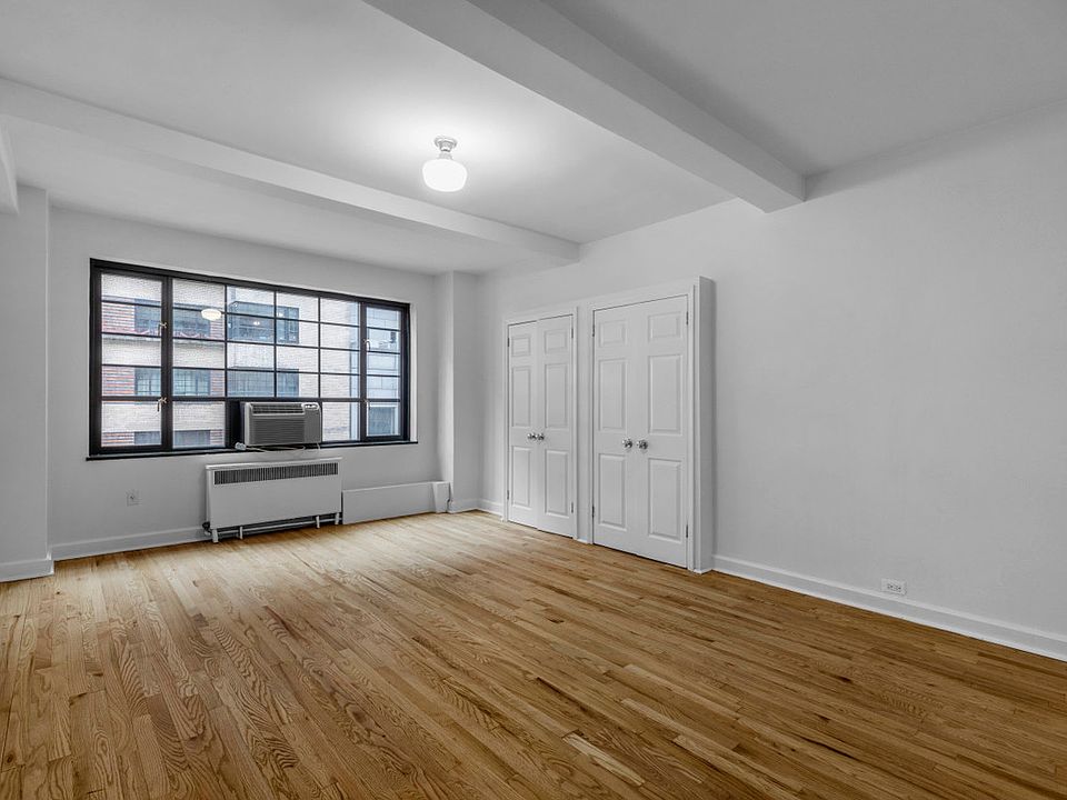 1st image of 310 E 44th St APT 912