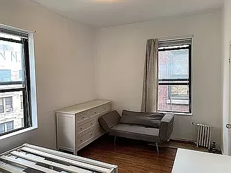 Rented by R New York