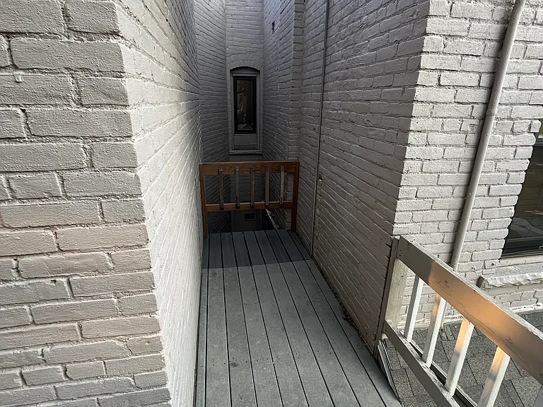 1310 N Corona St #12 — Photo 4