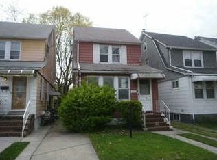 11585 217th St, Cambria Heights, NY 11411