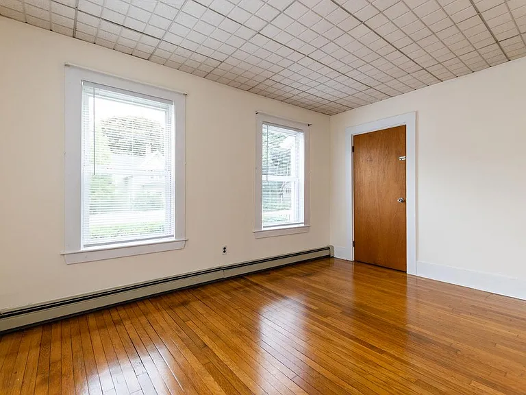 19 Spring St #1 — Photo 10
