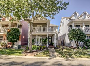 1375 Down River Dr, Memphis, TN 38103
