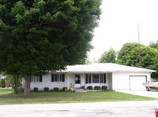 612 Magnolia St, North Judson, IN 46366