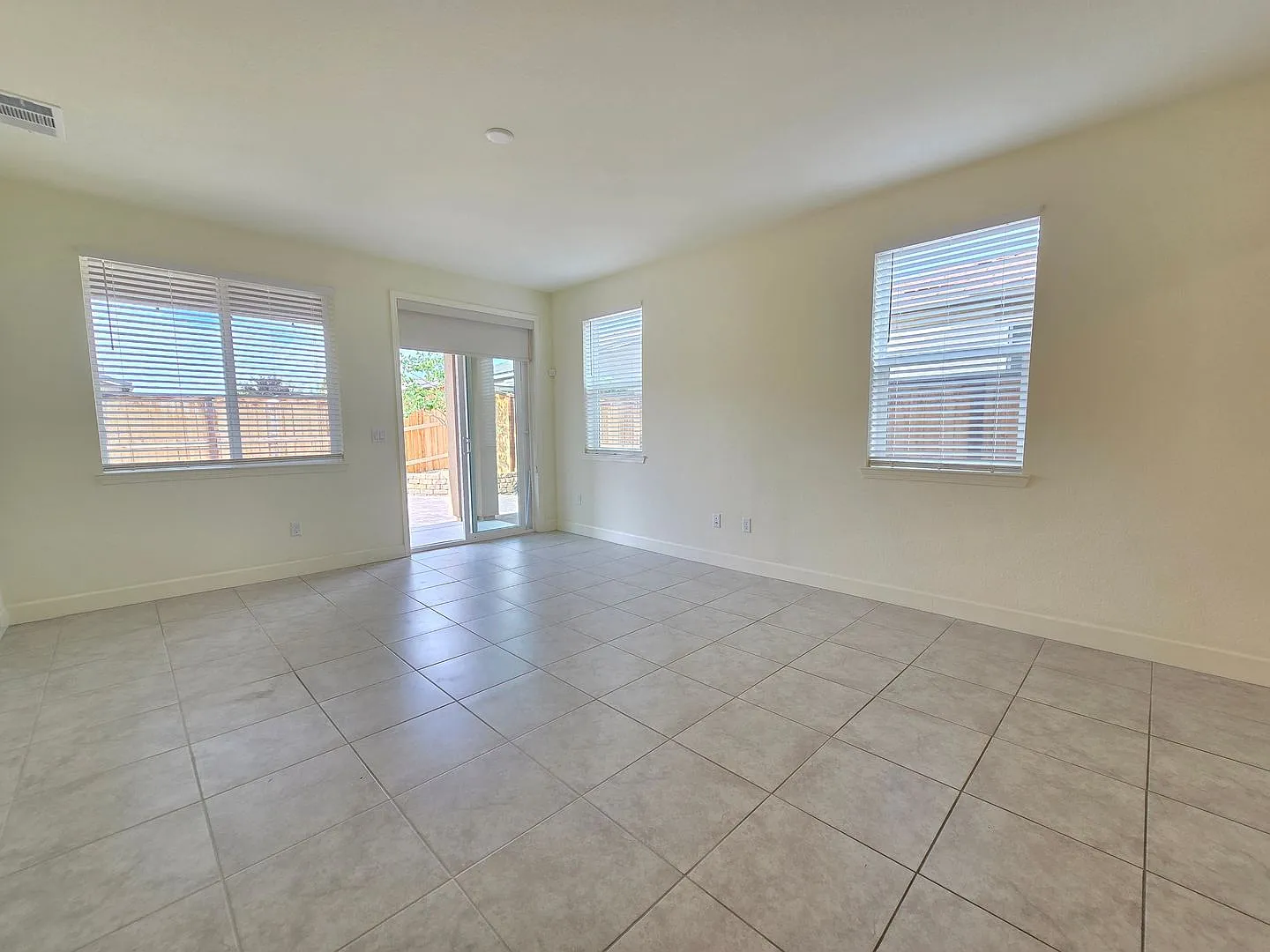 Beautiful Kiley Ranch Home with Open Floor Plan & Private Backyard — Photo 4