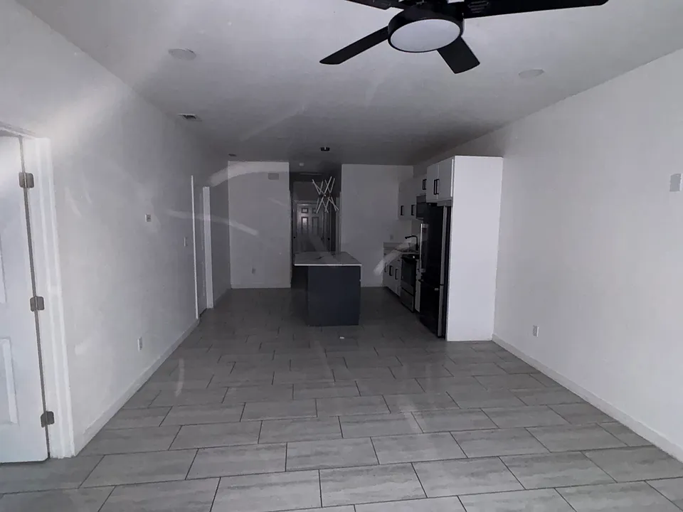 1411 Vanish Dr #2