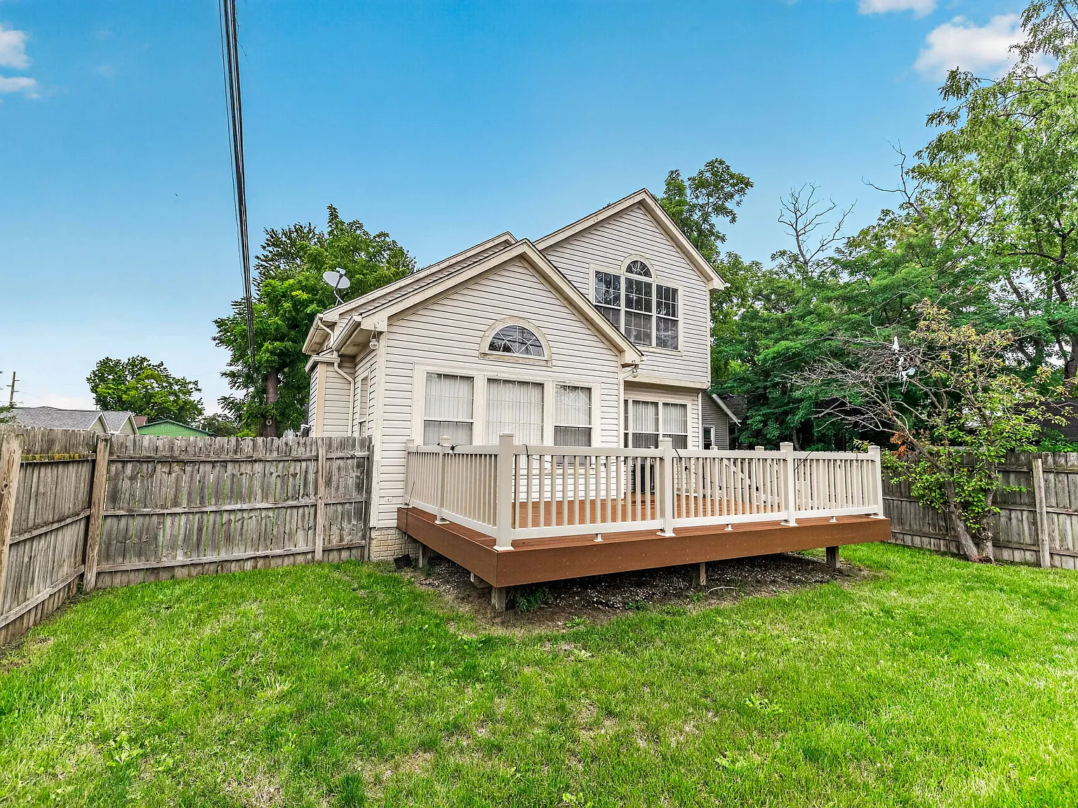 3 bed, 1829 sqft, $2,500 — Photo 4