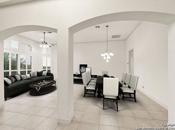 5th image of 25303 Wentworth Way
