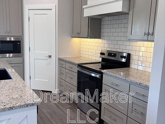 5th image of 900 Apple Blossom Way