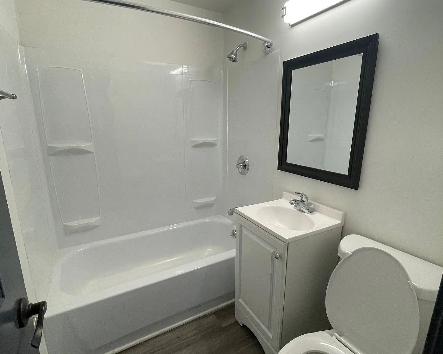 National Road Apartments — Photo 2