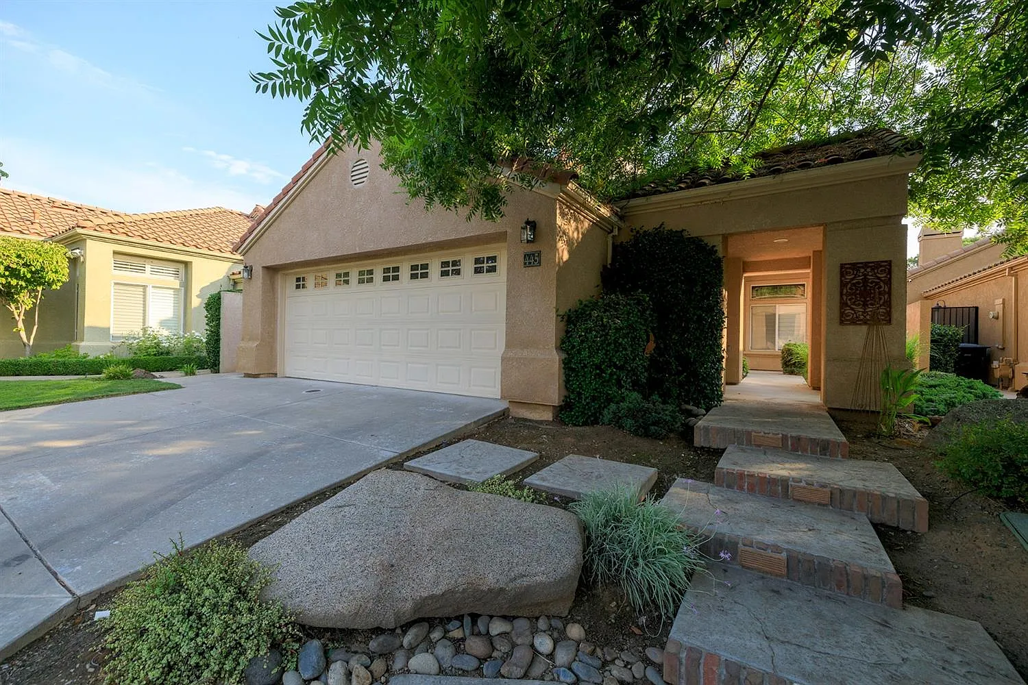 445 Terrasol Ln photo 1