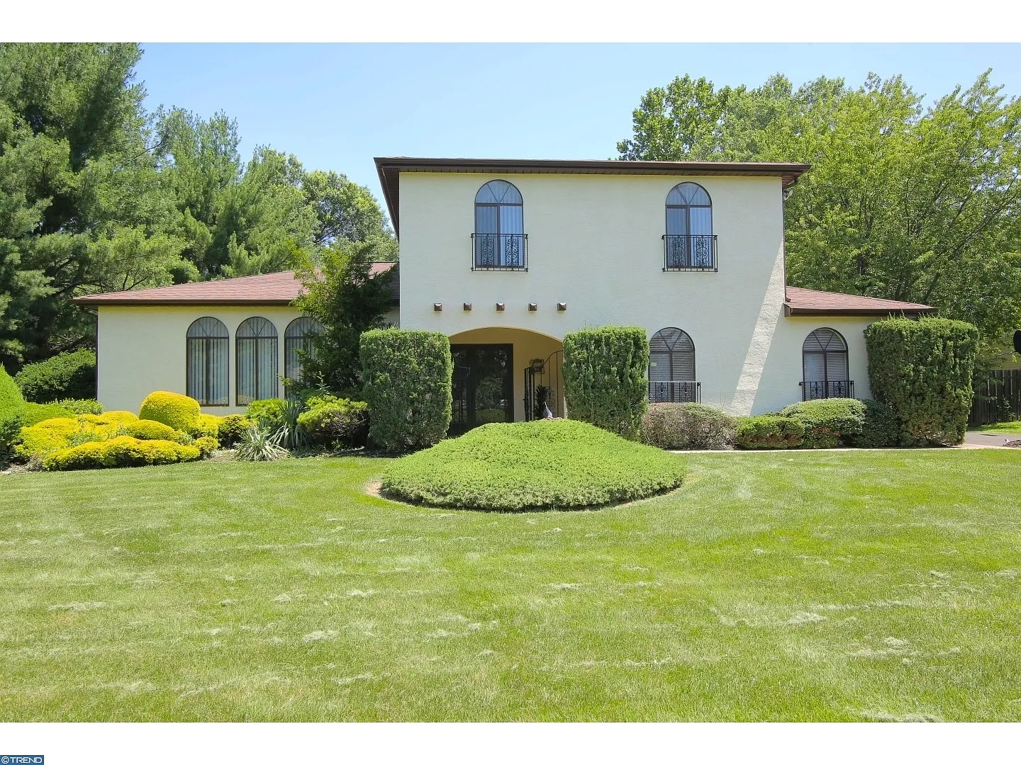 25 Nancy Dr photo 1
