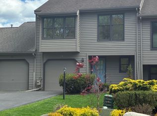 523 Townwood Dr, Albany, NY