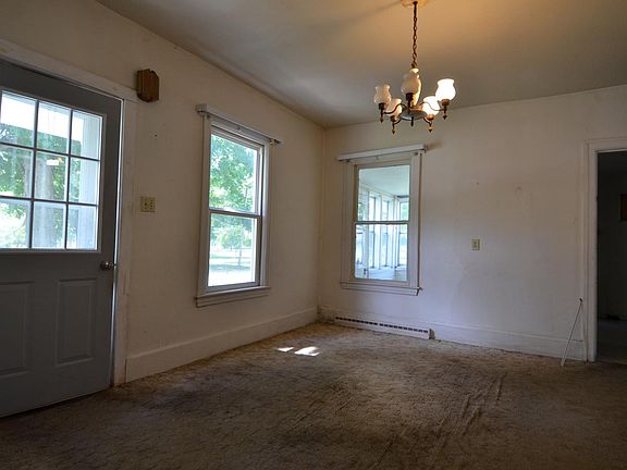 3rd image of 400 4th Ave