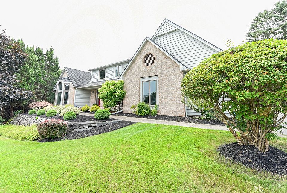 1st image of 39 Muirfield Ct