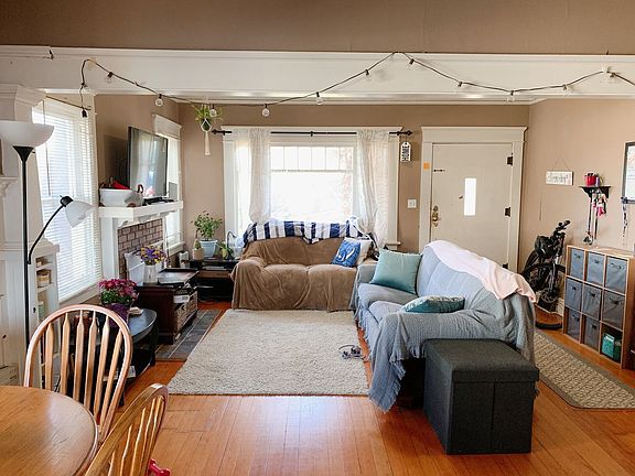 2nd image of 1021 High St #1021