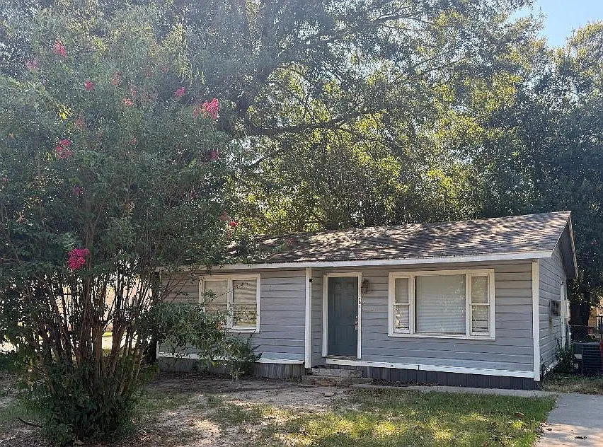 2 bed, 870 sqft, $950 — Photo 2