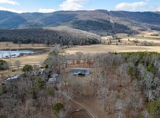 1541 Back Valley Rd, Chickamauga, GA 30707