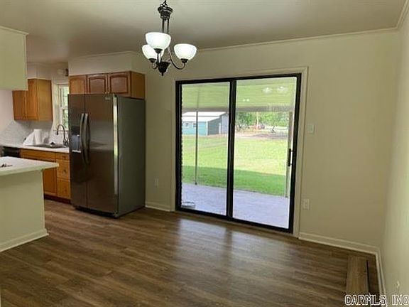 2nd image of 2275 Victory Ln