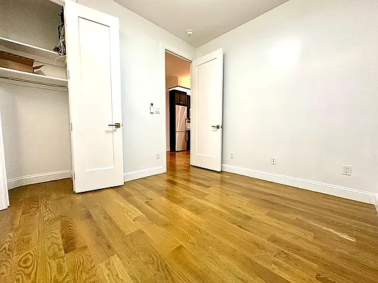 Rented by JCS Realty Group LLC | media 8