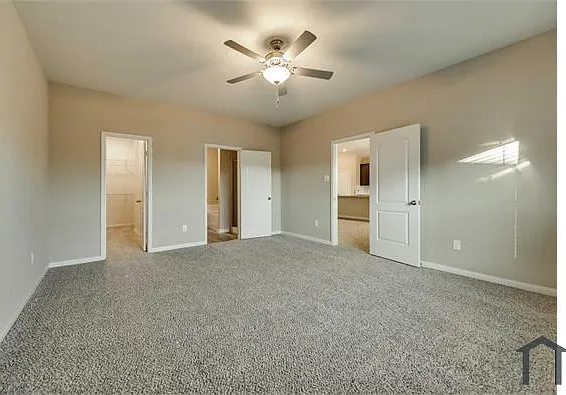 1925 Liam Dr — Photo 8