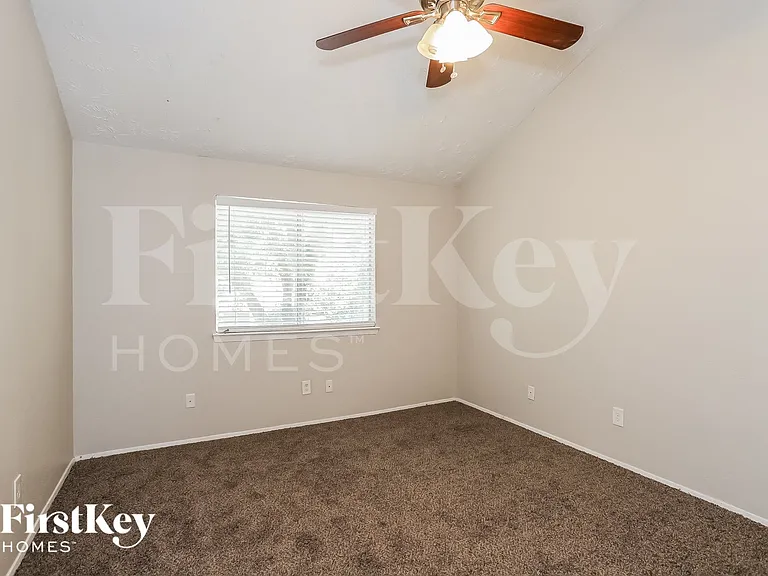 20239 Misty Pines Dr — Photo 8