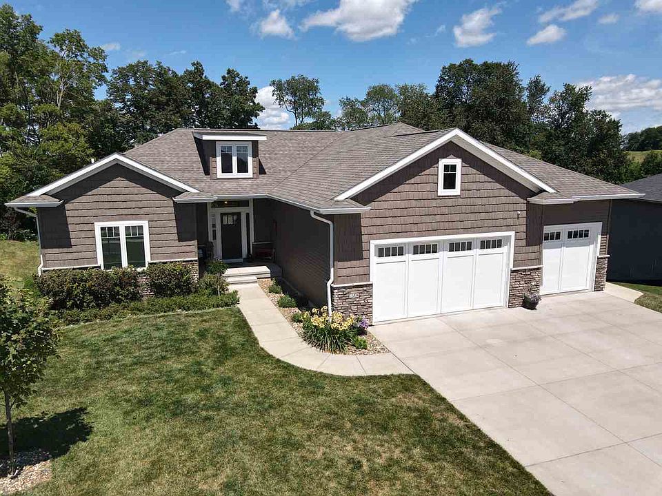 1st image of 716 Raymond Dr