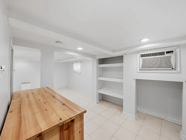 232 Riveredge Rd — Photo 17