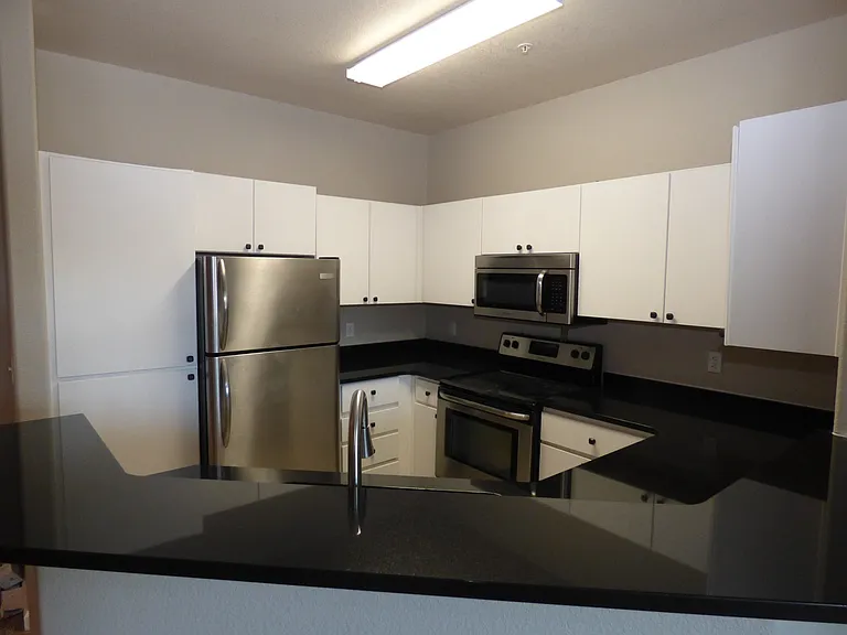 1641 W Canal Cir #725 — Photo 6