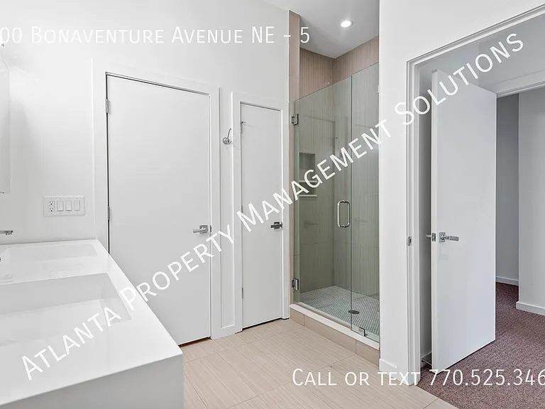 600 Bonaventure Ave NE #5 — Photo 16