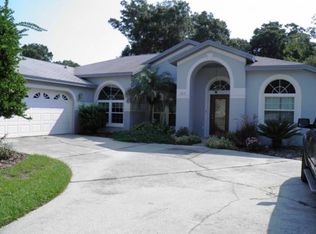 2212 Glen Mist Dr, Valrico, FL 33594