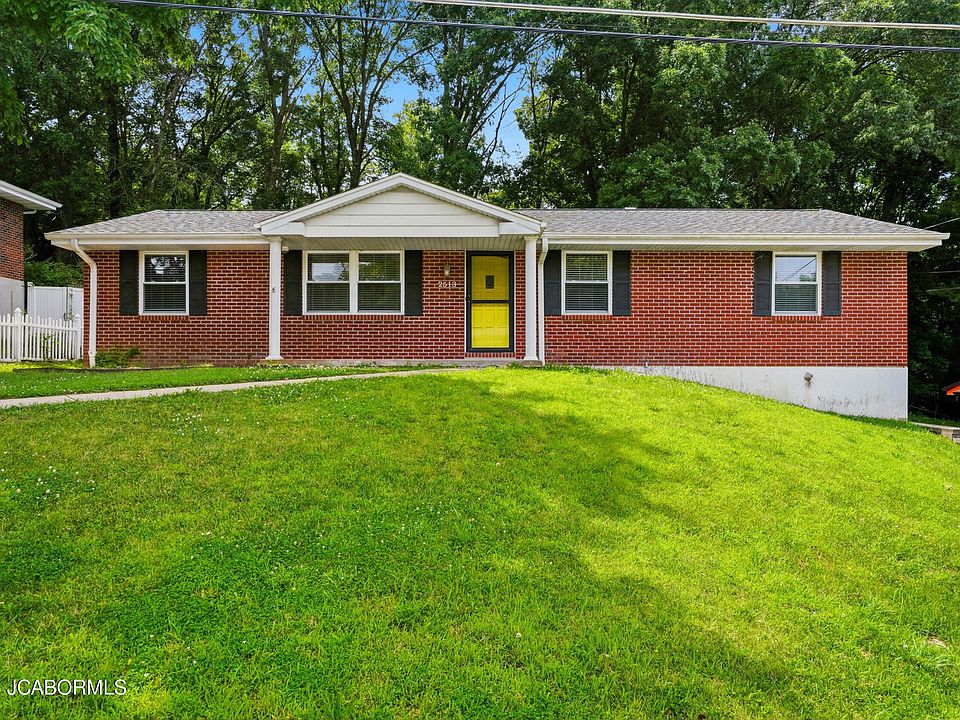 1st image of 2513 Twin Hills Rd