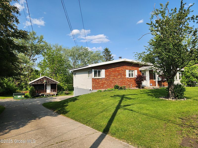 2nd image of 29 Abbott Drive
