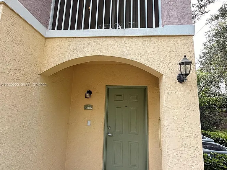 6306 W Sample Rd #6306 — Photo 3