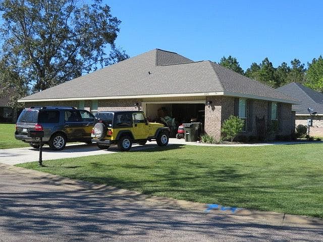 2nd image of 16643 Tyson Dr