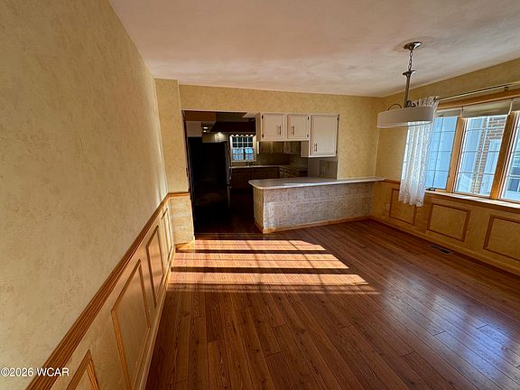 5th image of 156 Pleasant Dr