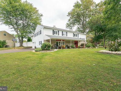 827 Meadowood Ln, Warminster, PA, 18974