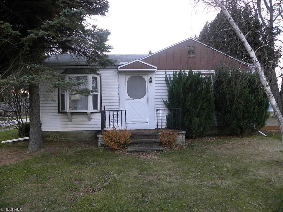 1st image of 16 Pennsylvania Dr