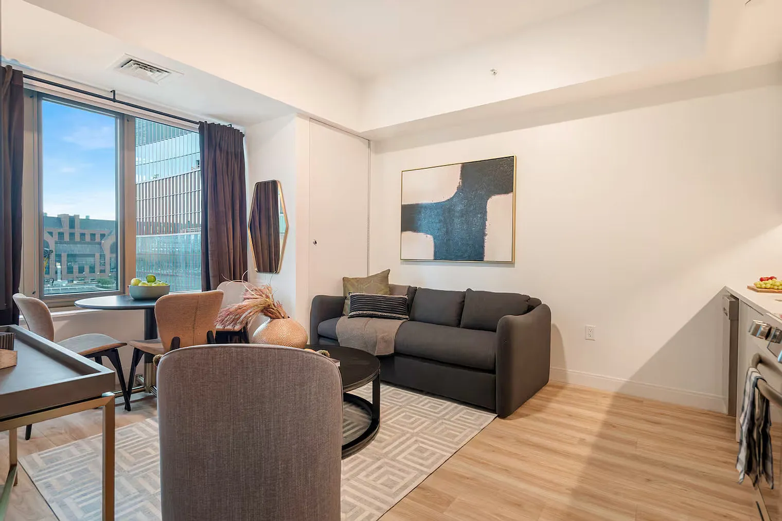 1 bed, 1.0 bath, 484 sqft, $4,169 — Photo 1