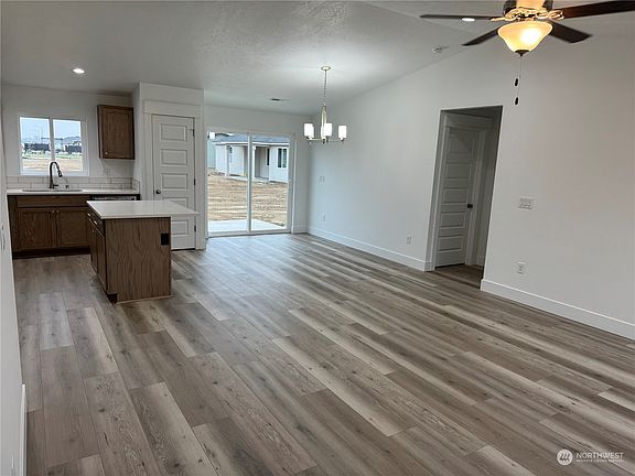 4th image of 1931 9th Avenue